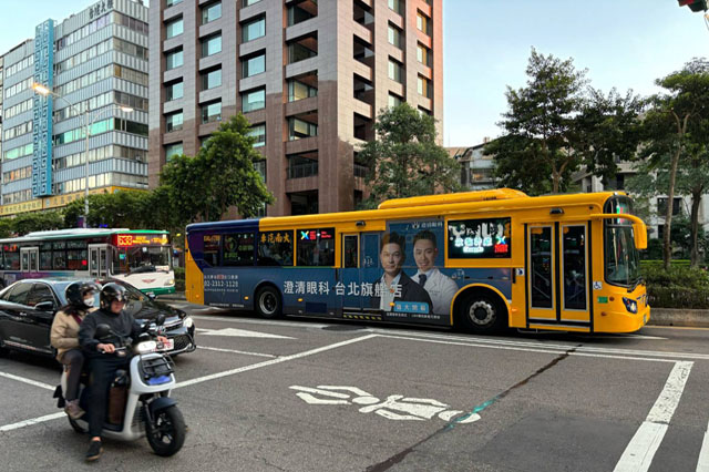 企業形象物流車、計程車體廣告設計案例